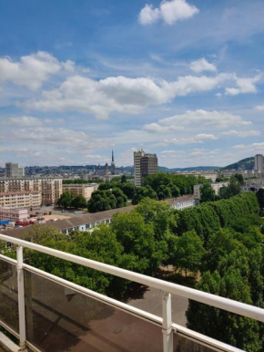 Spacieux F4-Balcon! 2 Place de Parkings!!